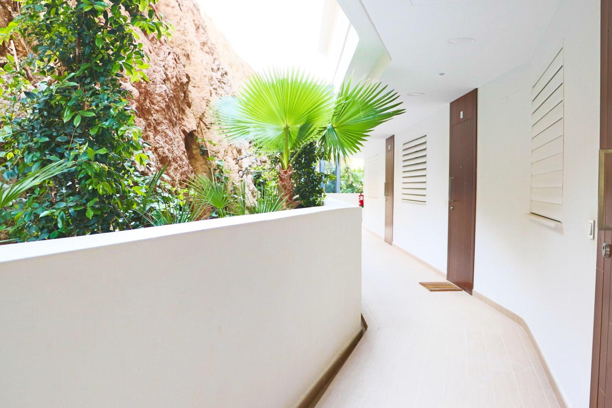 Fantastic Apartment In The Wave Just Steps From Carvajal Beach - Pool And Free Parking Фуенхірола Екстер'єр фото