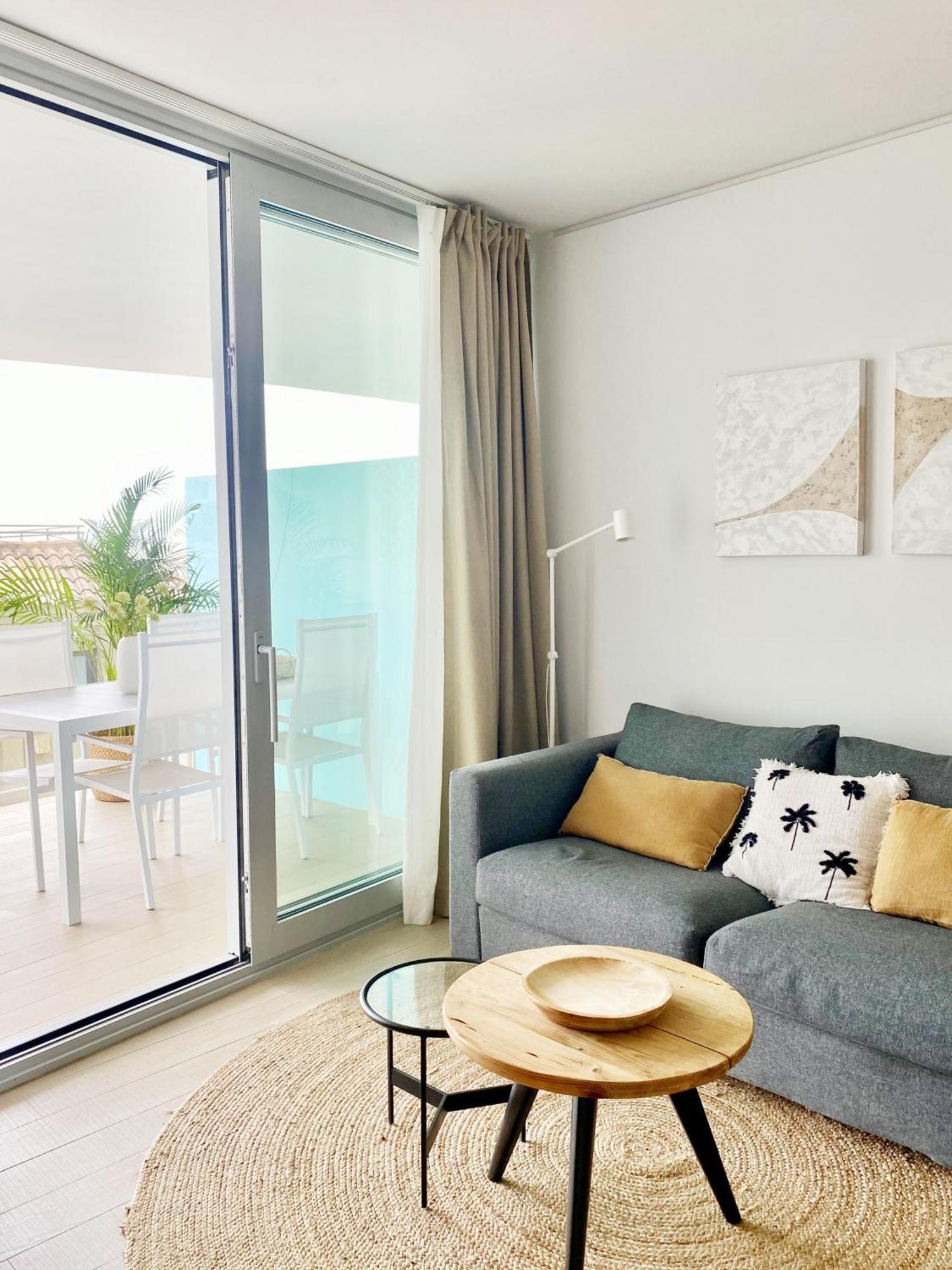 Fantastic Apartment In The Wave Just Steps From Carvajal Beach - Pool And Free Parking Фуенхірола Екстер'єр фото