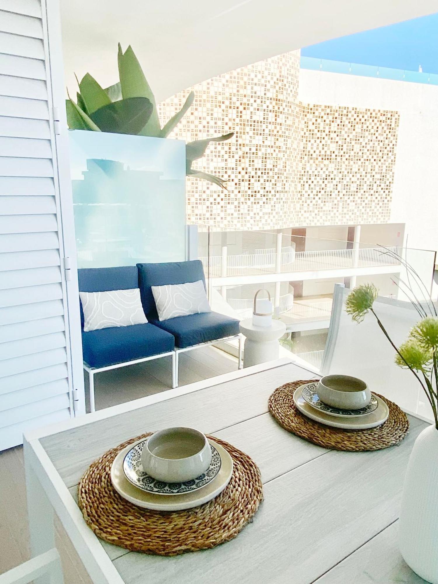 Fantastic Apartment In The Wave Just Steps From Carvajal Beach - Pool And Free Parking Фуенхірола Екстер'єр фото